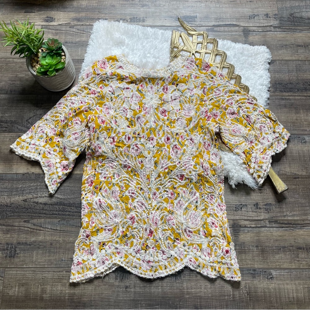 Solitaire Floral Embroidery Stitch Top